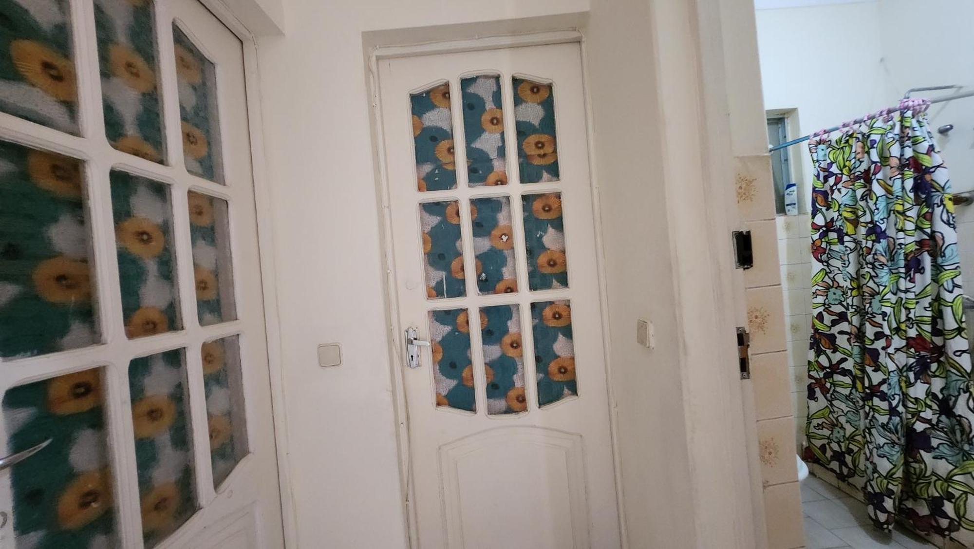 Hostel No Cash Accepted-meeting Point Hostel- Praia, Also In Tarrafal & Fogo