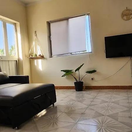 No Cash Accepted-Meeting Point Hostel- Praia, Also In Tarrafal & Fogo Exterior photo